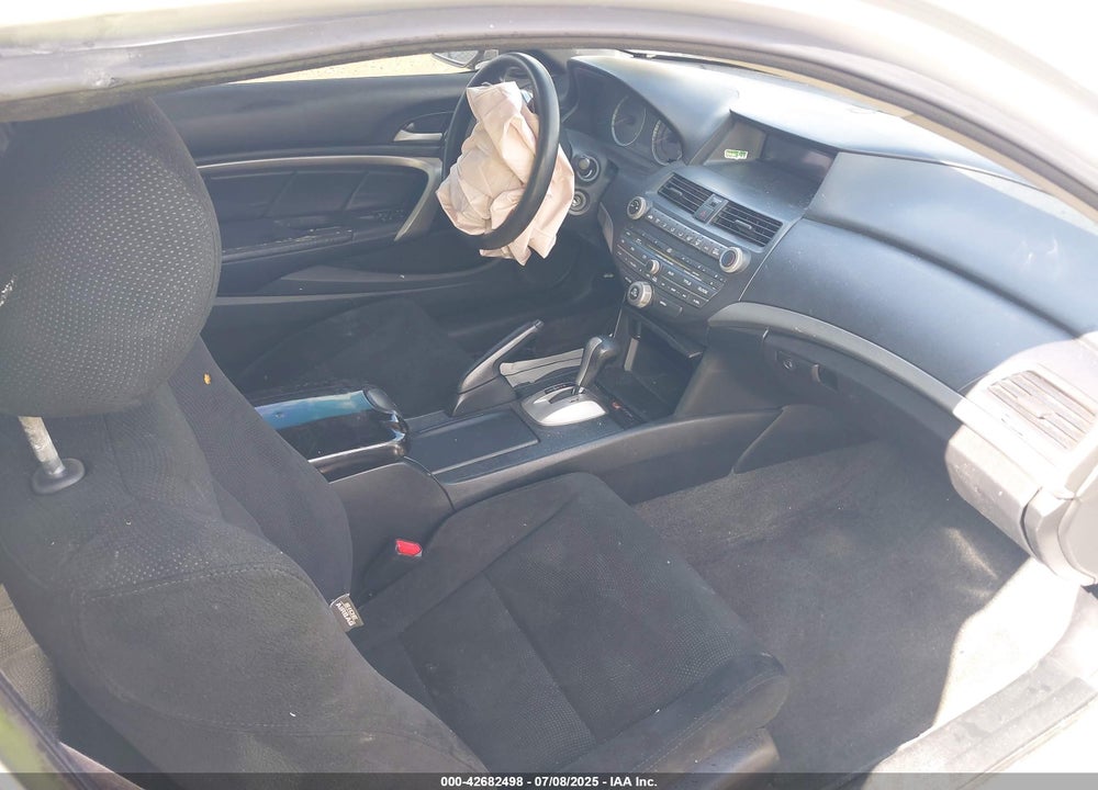 2010 HONDA ACCORD 2.4 EX VIN: 1HGCS1B73AA015645