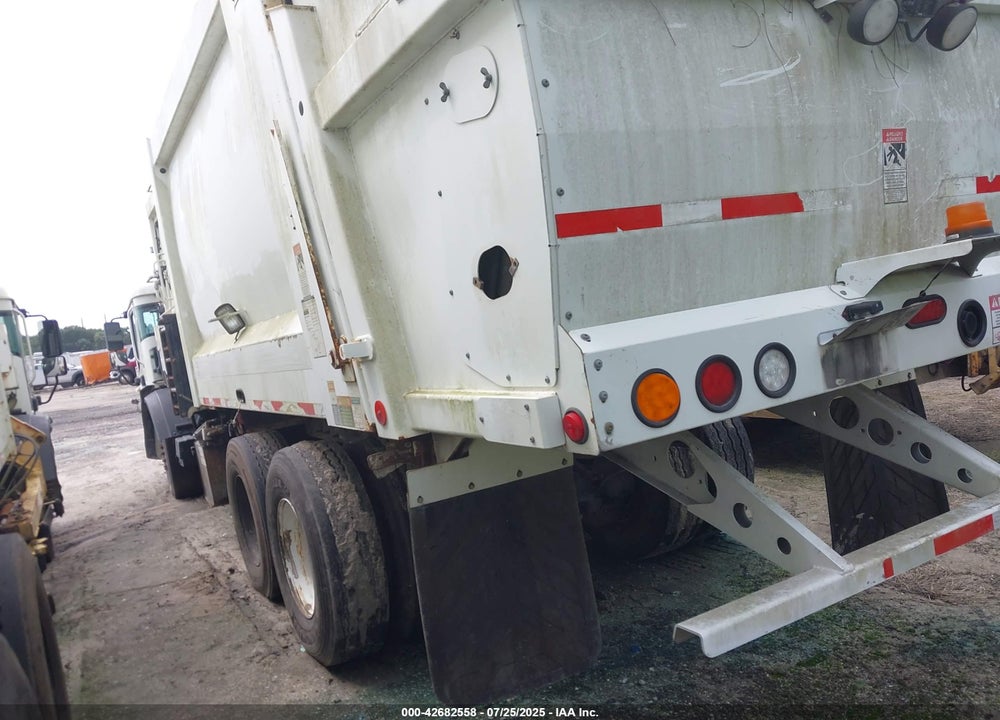 2016 MACK 600 LR600 VIN: 1M2LR04C8GM001063