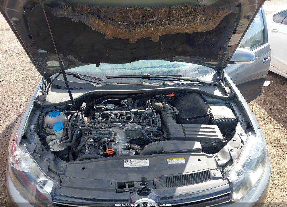 2014 VOLKSWAGEN JETTA VIN: 3VWPL7AJ8EM600921