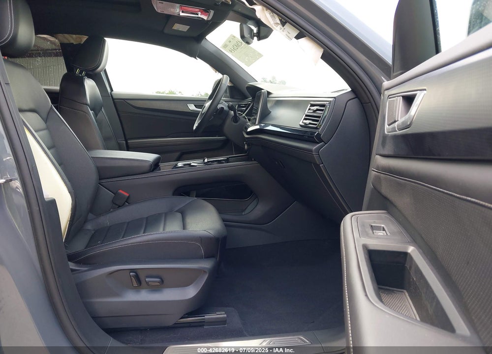 2024 VOLKSWAGEN ATLAS CROSS SPORT VIN: 1V2BE2CA1RC254451