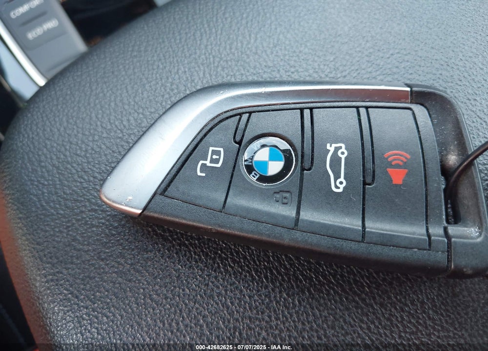 2024 BMW X3 VIN: 5UX43DP09R9U57208