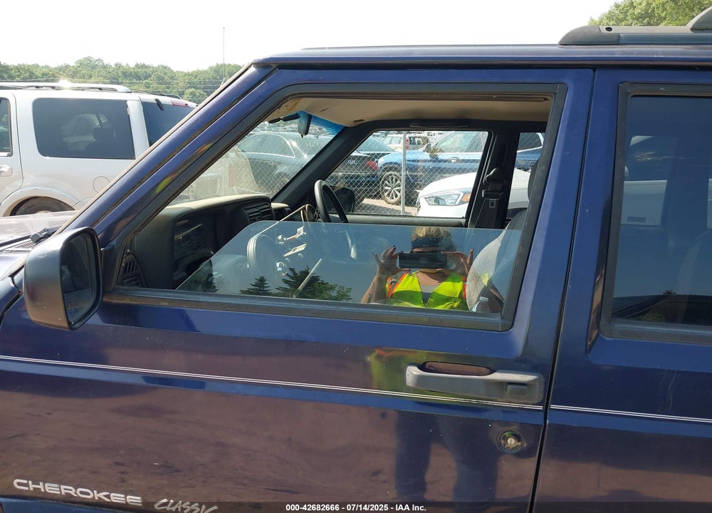 1999 JEEP CHEROKEE CLASSIC/SPORT VIN: 1J4FF68SXXL526835