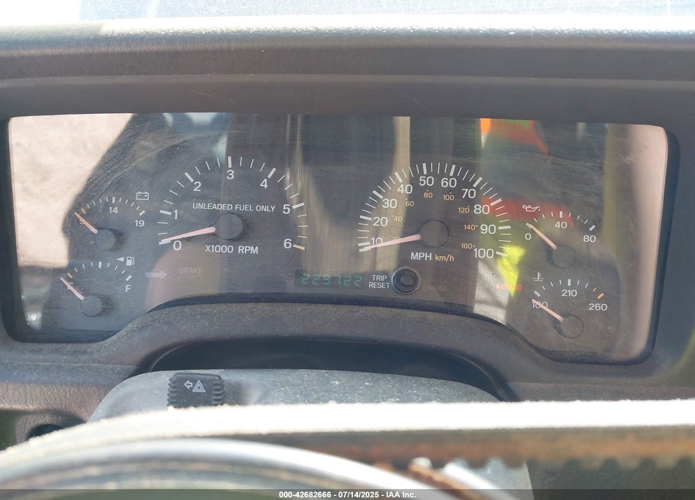 1999 JEEP CHEROKEE CLASSIC/SPORT VIN: 1J4FF68SXXL526835