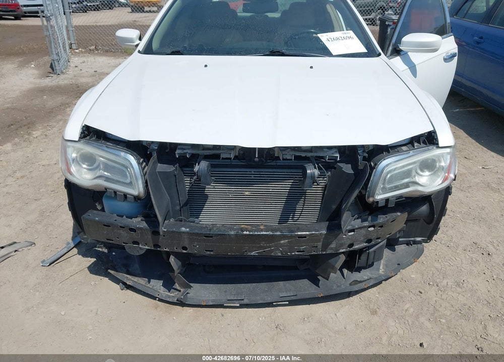 2012 CHRYSLER 300 VIN: 2C3CCAAG6CH105264