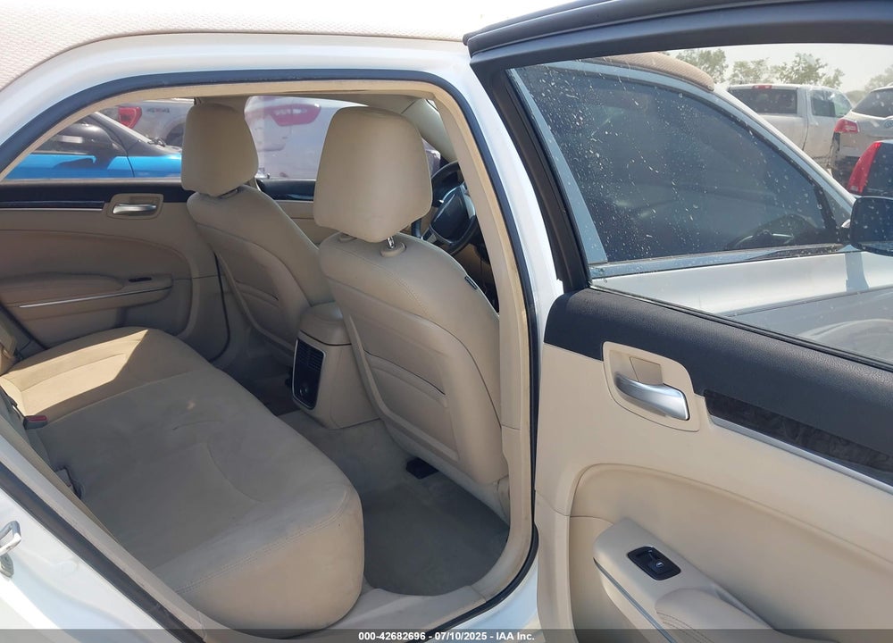 2012 CHRYSLER 300 VIN: 2C3CCAAG6CH105264