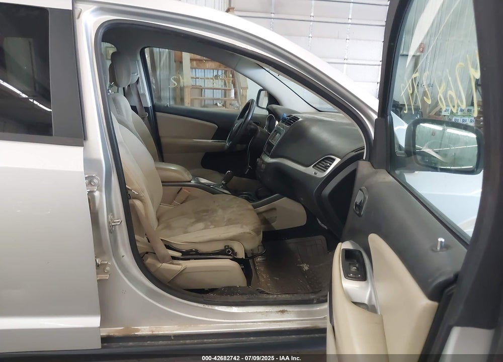 2014 DODGE JOURNEY SXT VIN: 3C4PDCBG9ET270532