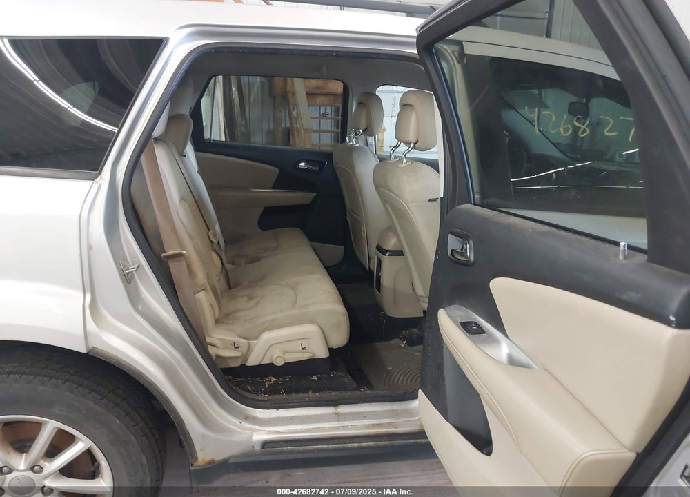 2014 DODGE JOURNEY SXT VIN: 3C4PDCBG9ET270532