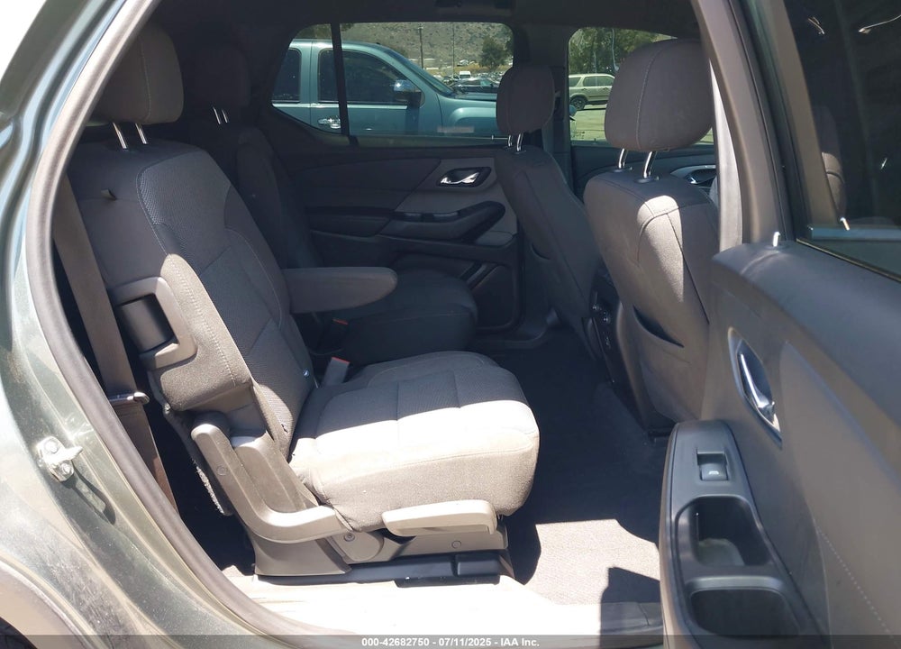 2023 CHEVROLET TRAVERSE FWD LT CLOTH VIN: 1GNERGKWXPJ294573