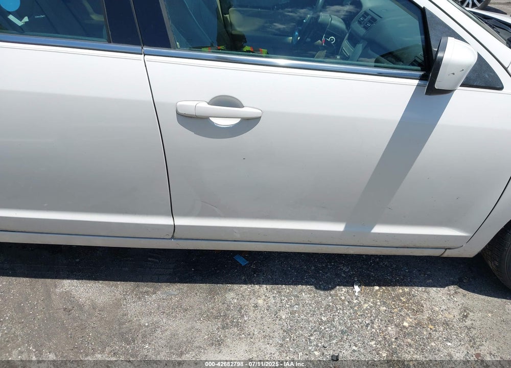 2011 MERCURY MILAN VIN: 3MEHM0JG7BR603614
