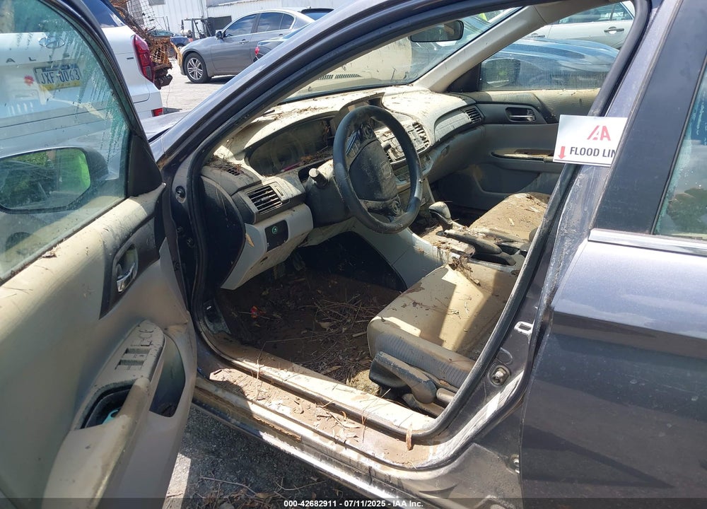 2015 HONDA ACCORD VIN: 1HGCR2F31FA085502