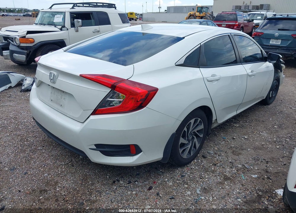 2017 HONDA CIVIC VIN: 19XFC2F74HE014777