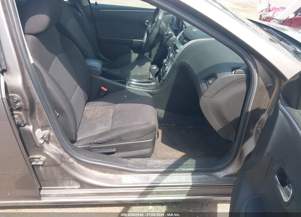 2011 CHEVROLET MALIBU VIN: 1G1ZC5E19BF169861