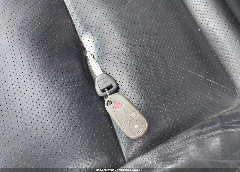 2001 ACURA MDX VIN: 2HNYD18681H529547