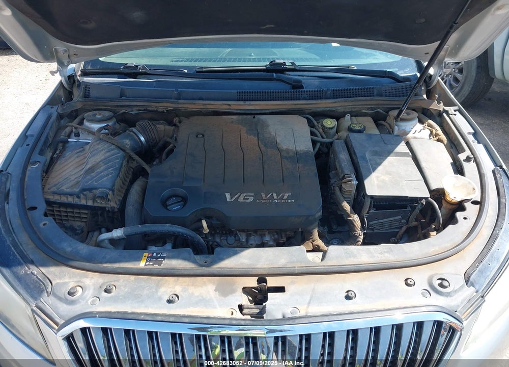 2014 BUICK LACROSSE VIN: 1G4GB5G33EF251102