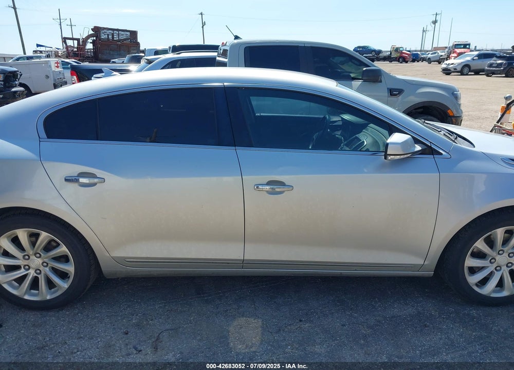 2014 BUICK LACROSSE VIN: 1G4GB5G33EF251102