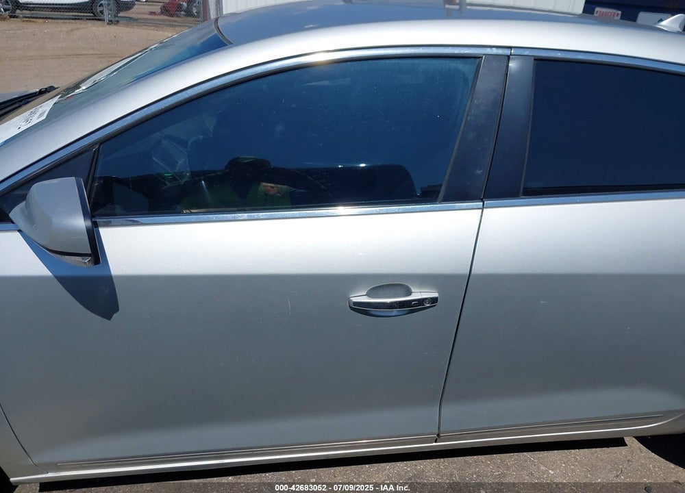 2014 BUICK LACROSSE VIN: 1G4GB5G33EF251102