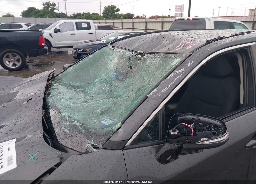 2022 TOYOTA RAV4 VIN: 2T3P1RFV0NC311712