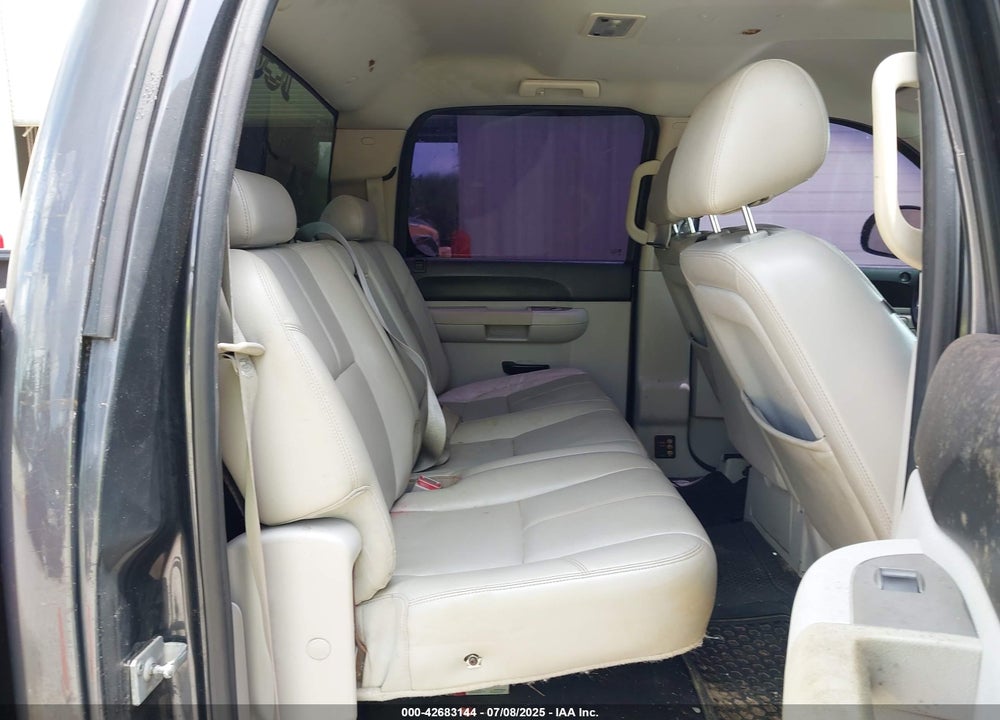 2011 CHEVROLET SILVERADO 1500 VIN: 3GCPKSEA5BG216494