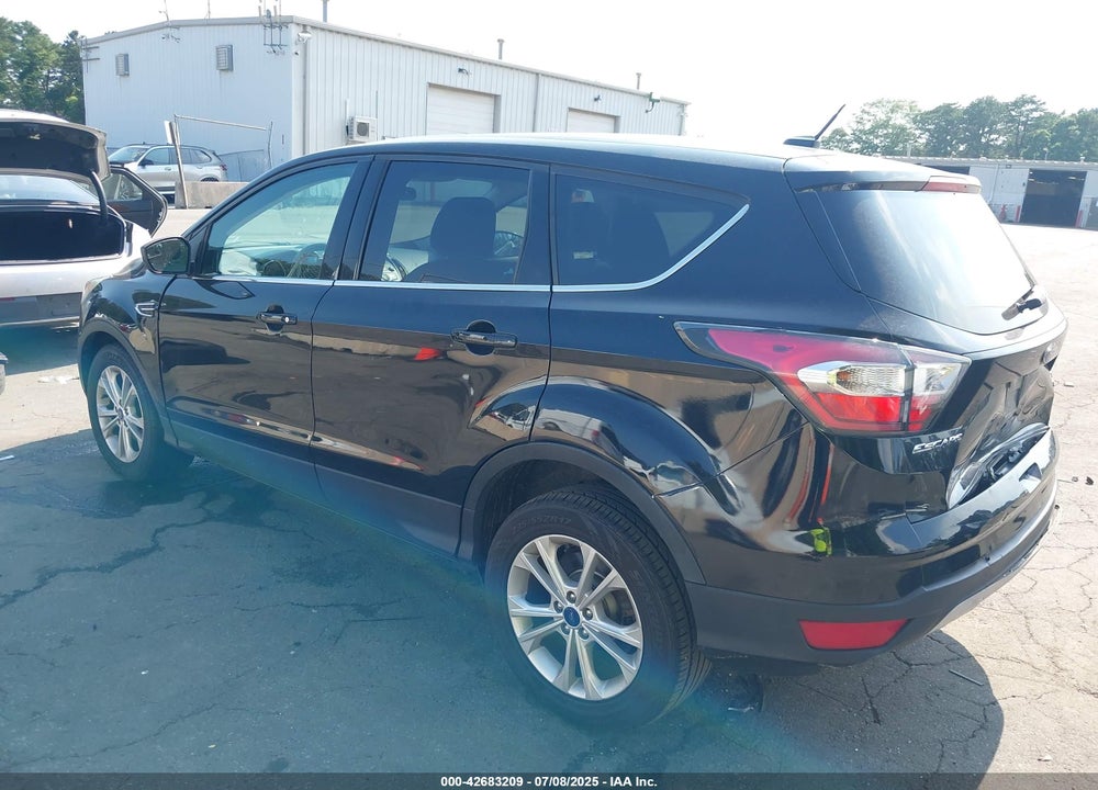 2017 FORD ESCAPE VIN: 1FMCU0GD0HUB13179