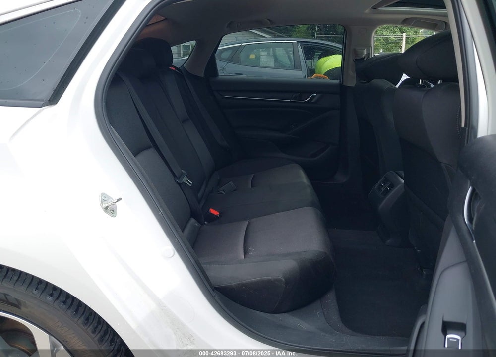 2019 HONDA ACCORD VIN: 1HGCV1F49KA061795