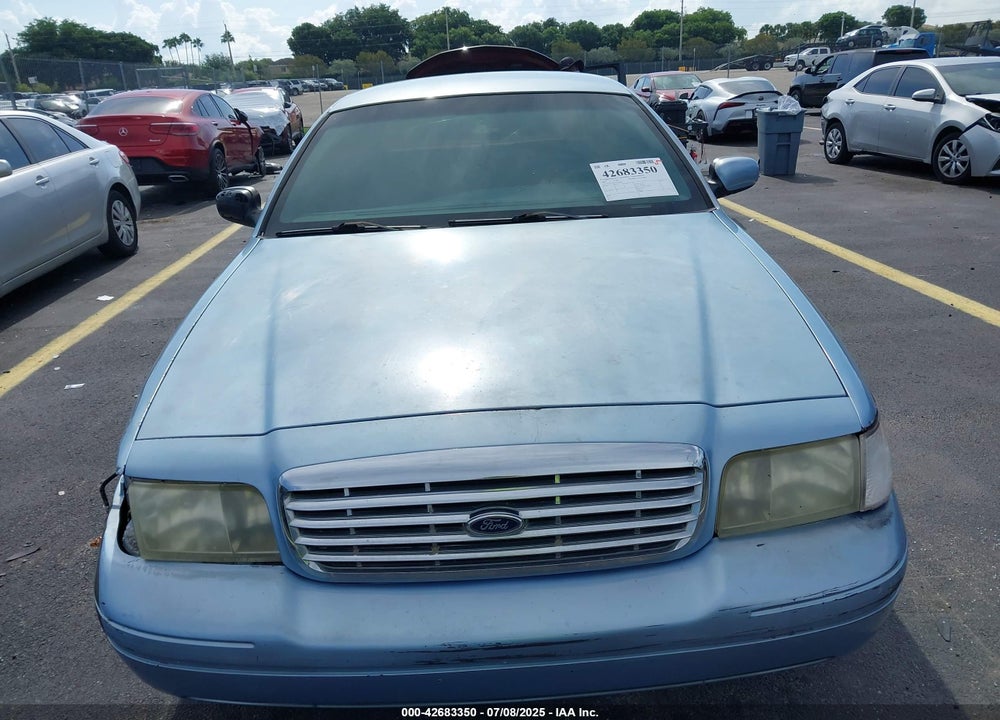 2000 FORD CROWN VICTORIA LX VIN: 2FAFP74W1YX154250