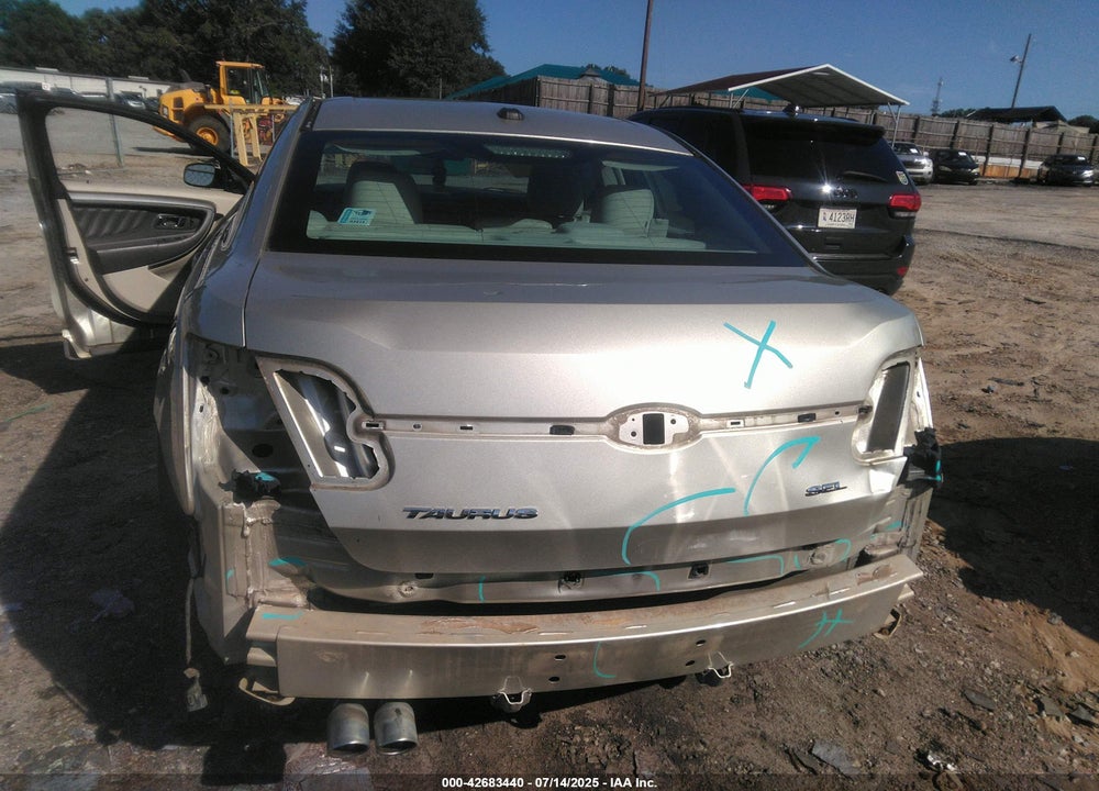 2011 FORD TAURUS VIN: 1FAHP2EWXBG135963