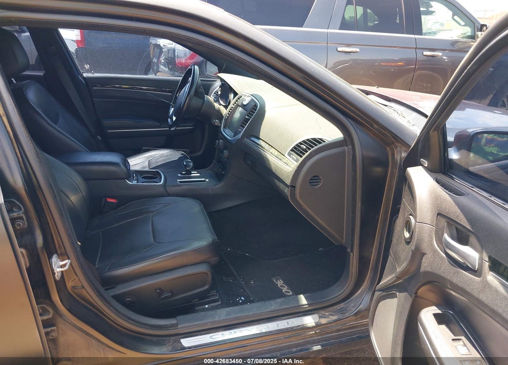 2014 CHRYSLER 300 VIN: 2C3CCAKG1EH170072