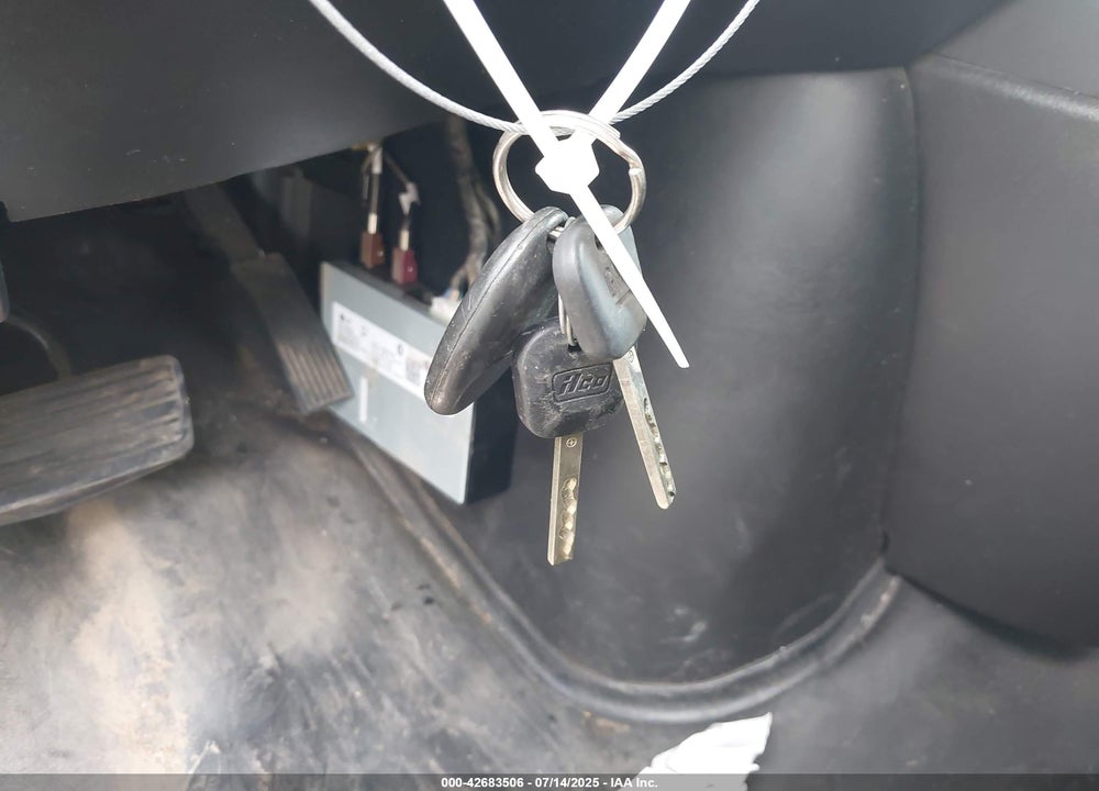 2017 CHEVROLET EXPRESS 2500 VIN: 1GCWGAFFXH1164224