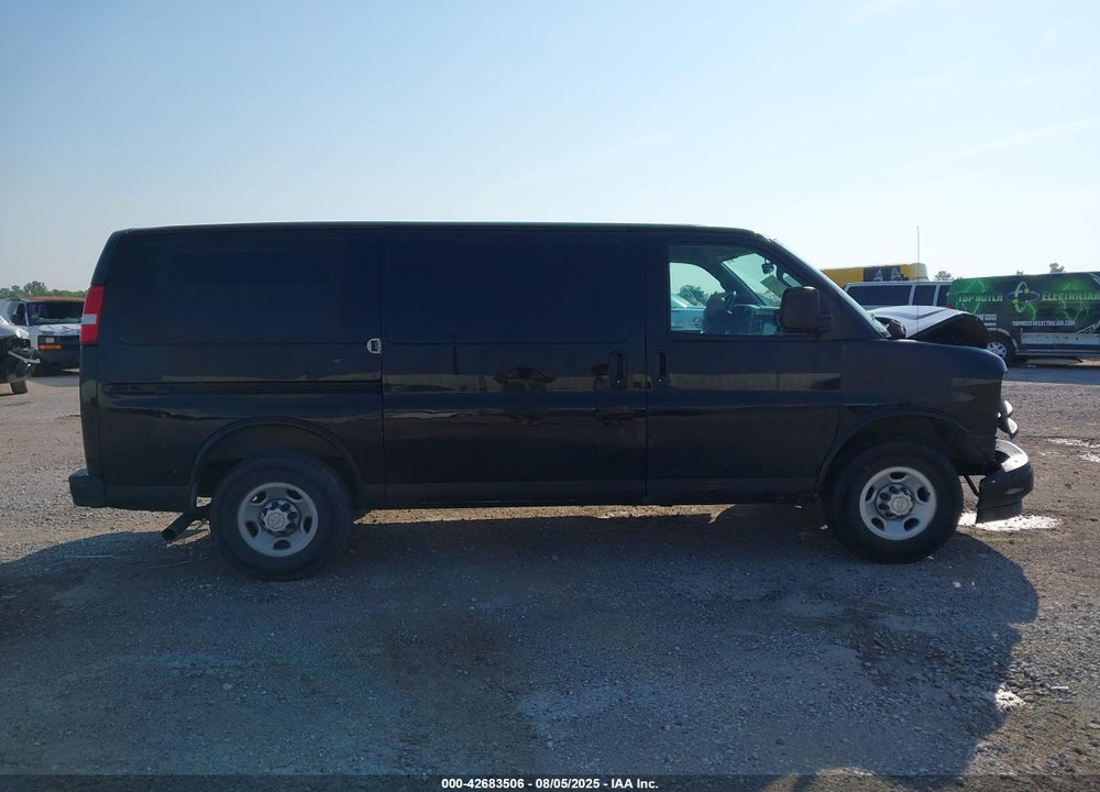 2017 CHEVROLET EXPRESS 2500 VIN: 1GCWGAFFXH1164224