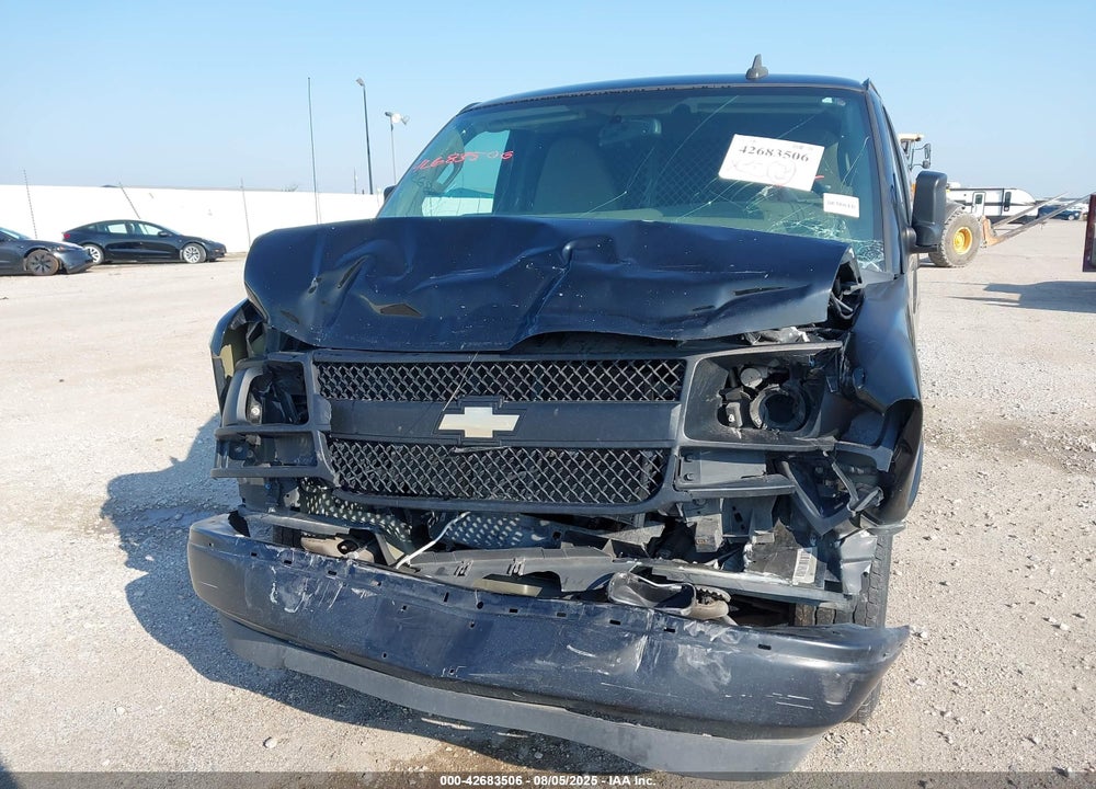 2017 CHEVROLET EXPRESS 2500 VIN: 1GCWGAFFXH1164224