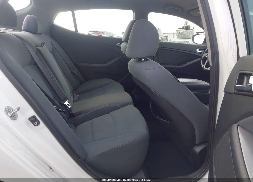 2013 KIA OPTIMA HYBRID VIN: KNAGM4AD9D5041289