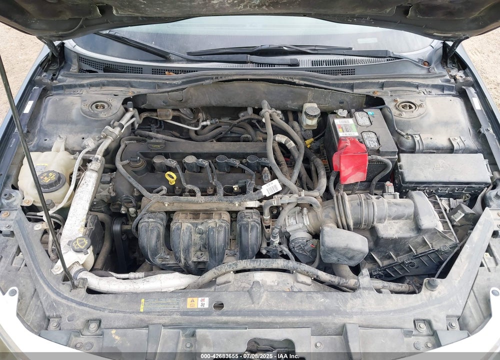 2011 FORD FUSION VIN: 3FAHP0HA8BR323636