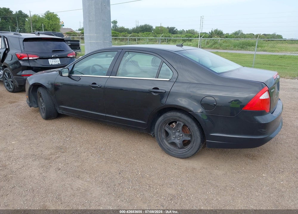2011 FORD FUSION VIN: 3FAHP0HA8BR323636