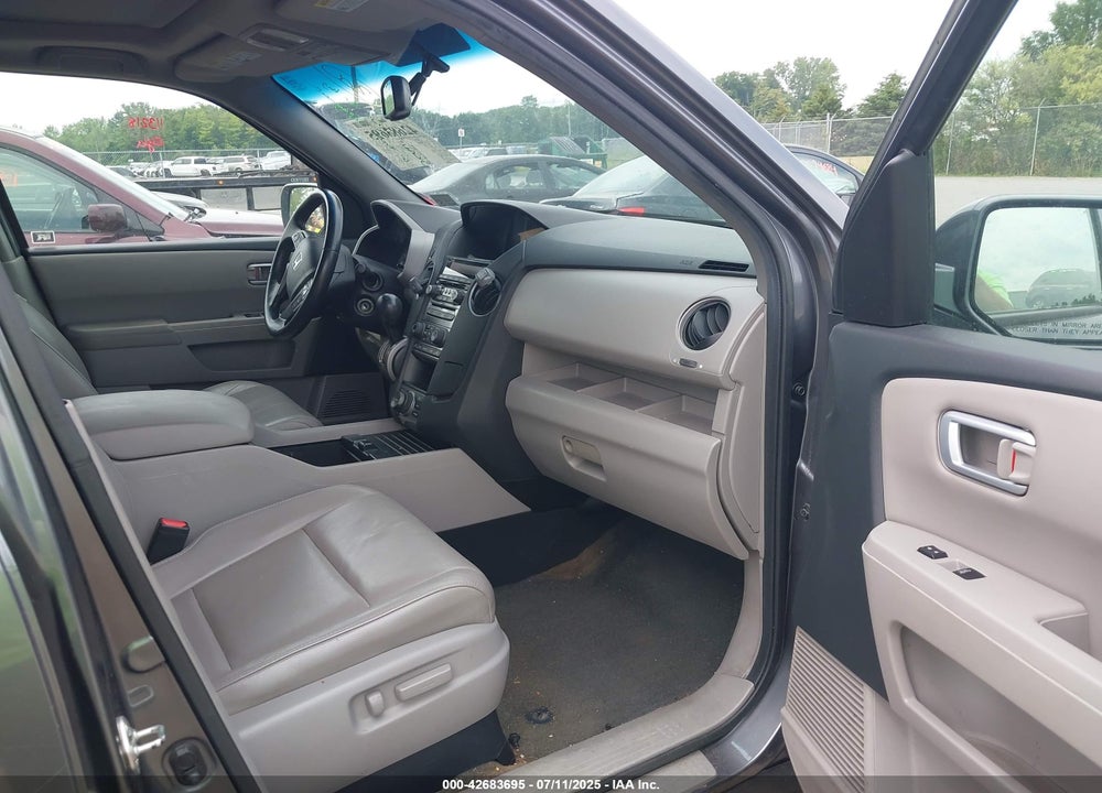 2013 HONDA PILOT TOURING VIN: 5FNYF3H9XDB024500