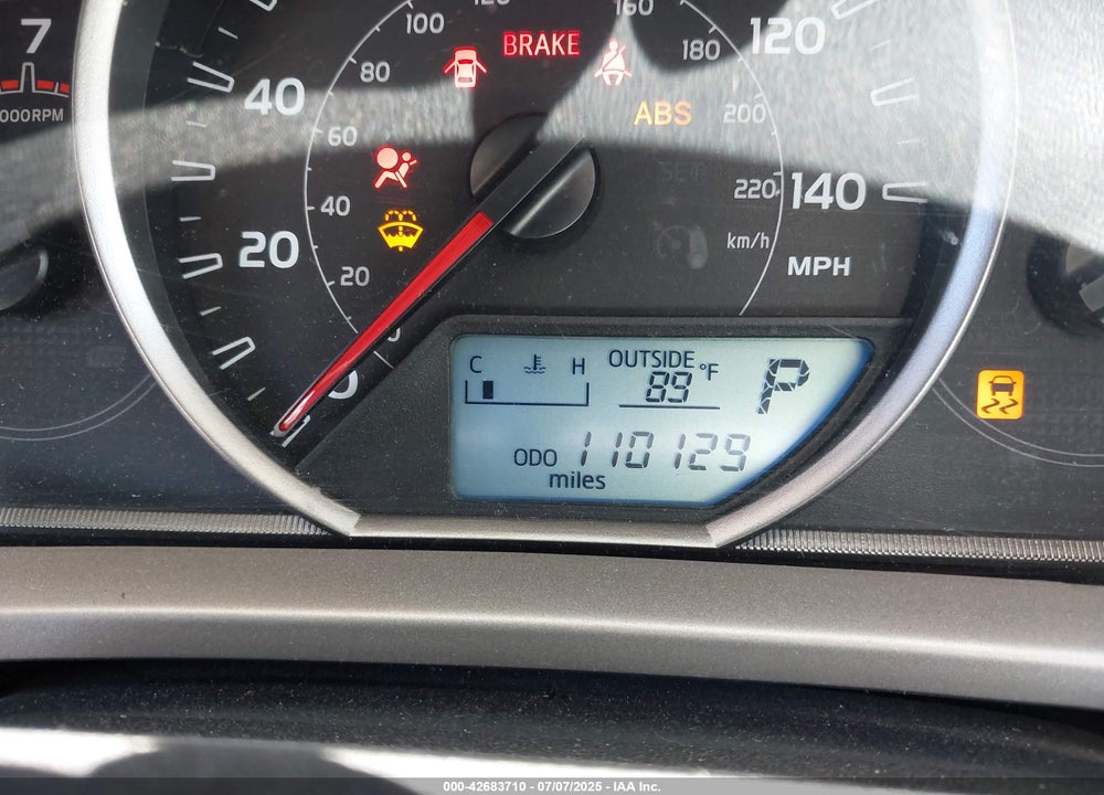 2015 TOYOTA RAV4 XLE VIN: 2T3WFREV9FW148329
