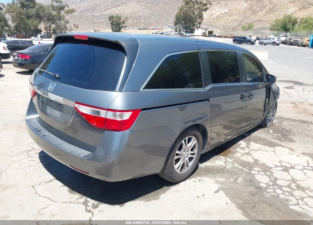 2011 HONDA ODYSSEY LX VIN: 5FNRL5H26BB036782