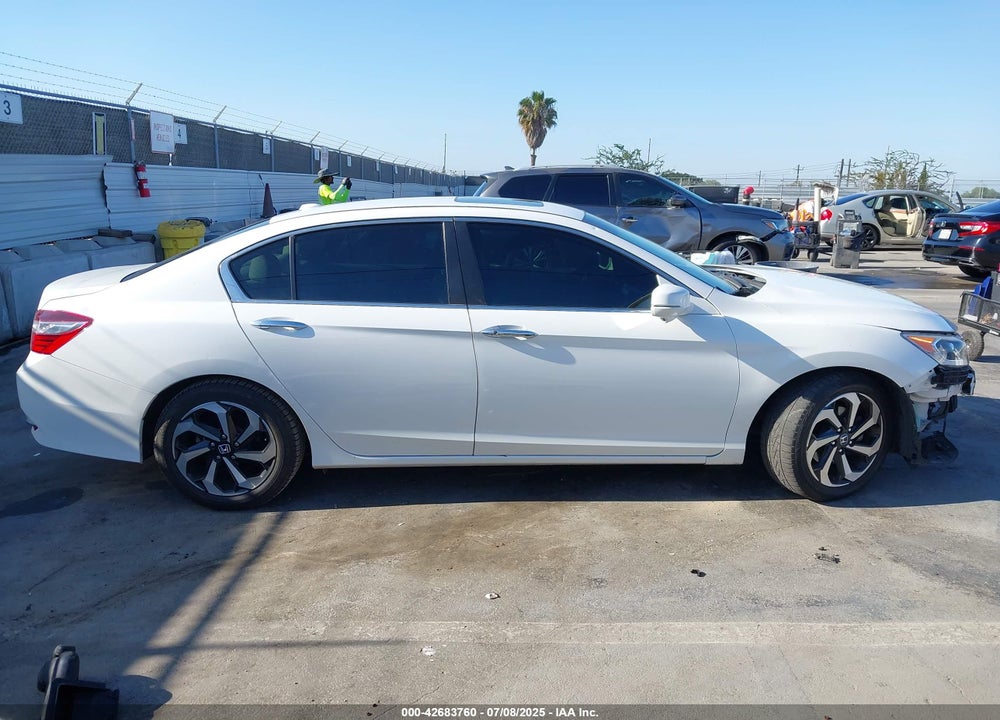 2016 HONDA ACCORD VIN: 1HGCR2F87GA005245