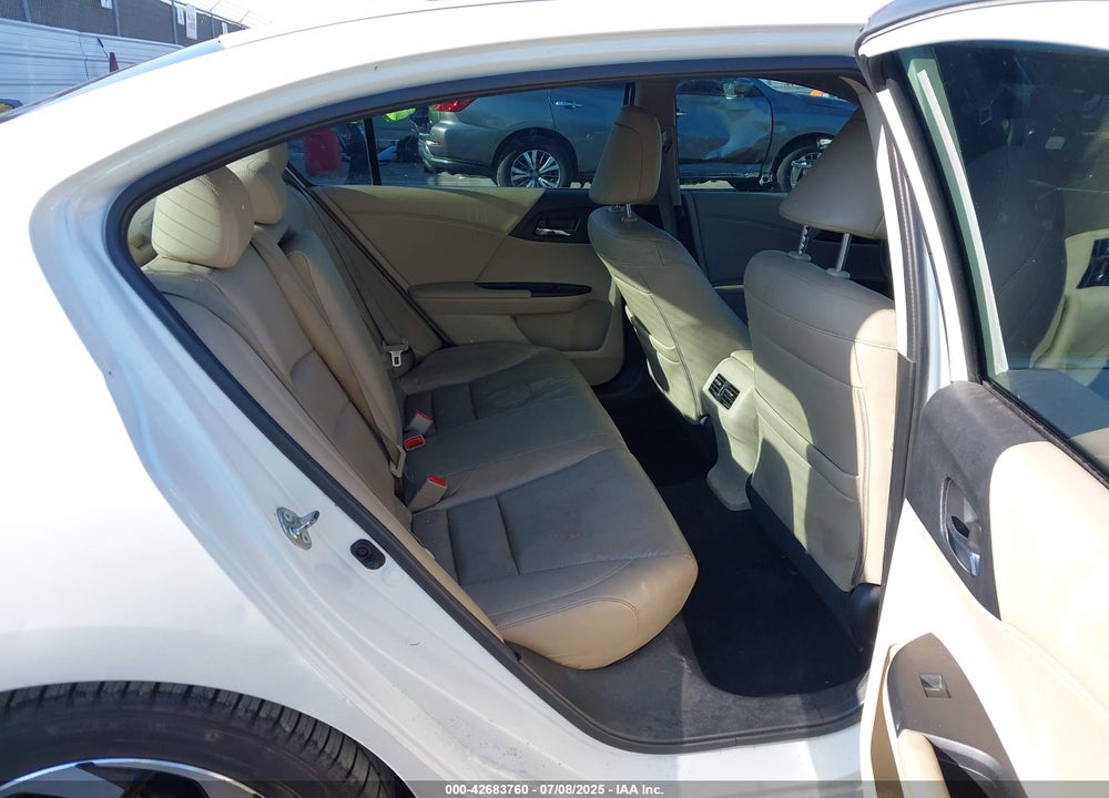 2016 HONDA ACCORD VIN: 1HGCR2F87GA005245