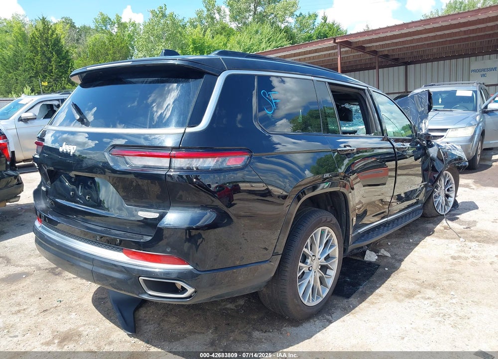 2024 JEEP GRAND CHEROKEE L SUMMIT 4X4 VIN: 1C4RJKEG6R8621036