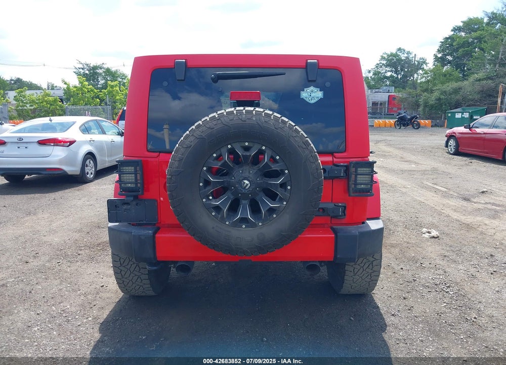 2016 JEEP WRANGLER UNLIMITED SAHARA VIN: 1C4HJWEG9GL346517