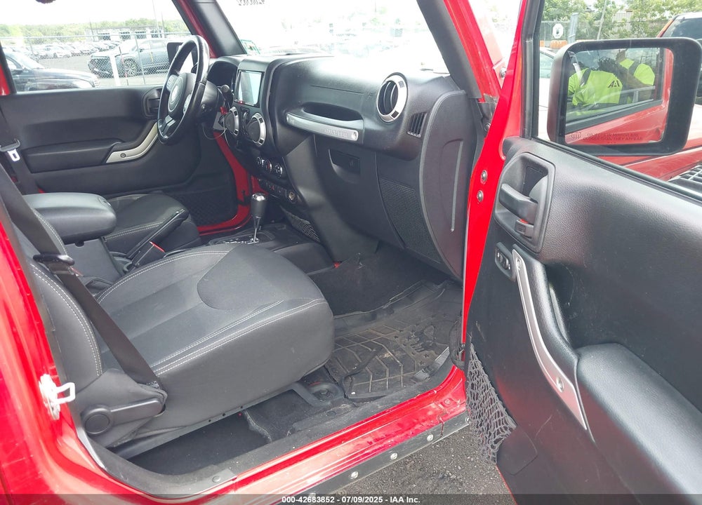 2016 JEEP WRANGLER UNLIMITED SAHARA VIN: 1C4HJWEG9GL346517