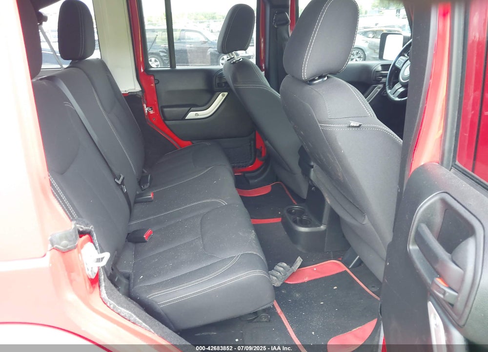 2016 JEEP WRANGLER UNLIMITED SAHARA VIN: 1C4HJWEG9GL346517
