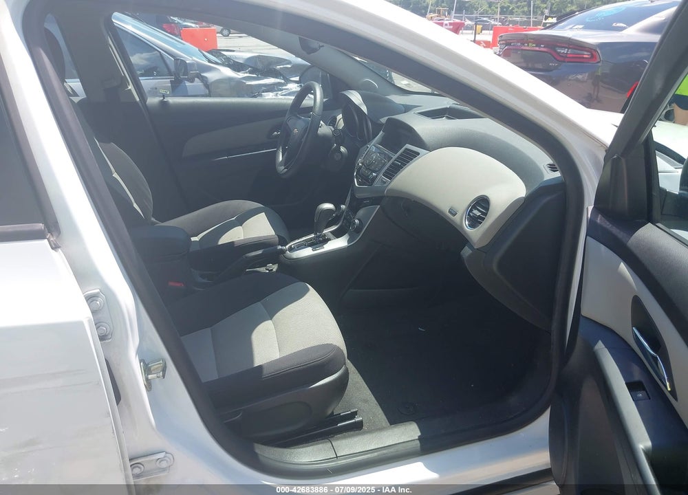 2014 CHEVROLET CRUZE VIN: 1G1PA5SG8E7143546