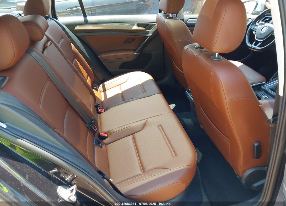 2018 VOLKSWAGEN GOLF ALLTRACK VIN: 3VWH17AU8JM759274