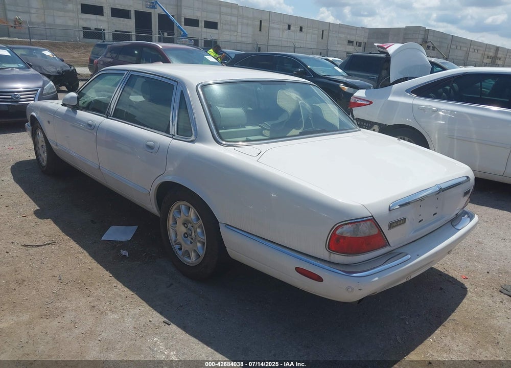 2003 JAGUAR XJ XJ8 VIN: SAJDA14C03LF52338
