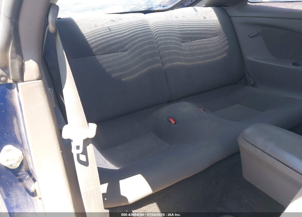 2001 TOYOTA CELICA GT VIN: JTDDR32T010075086