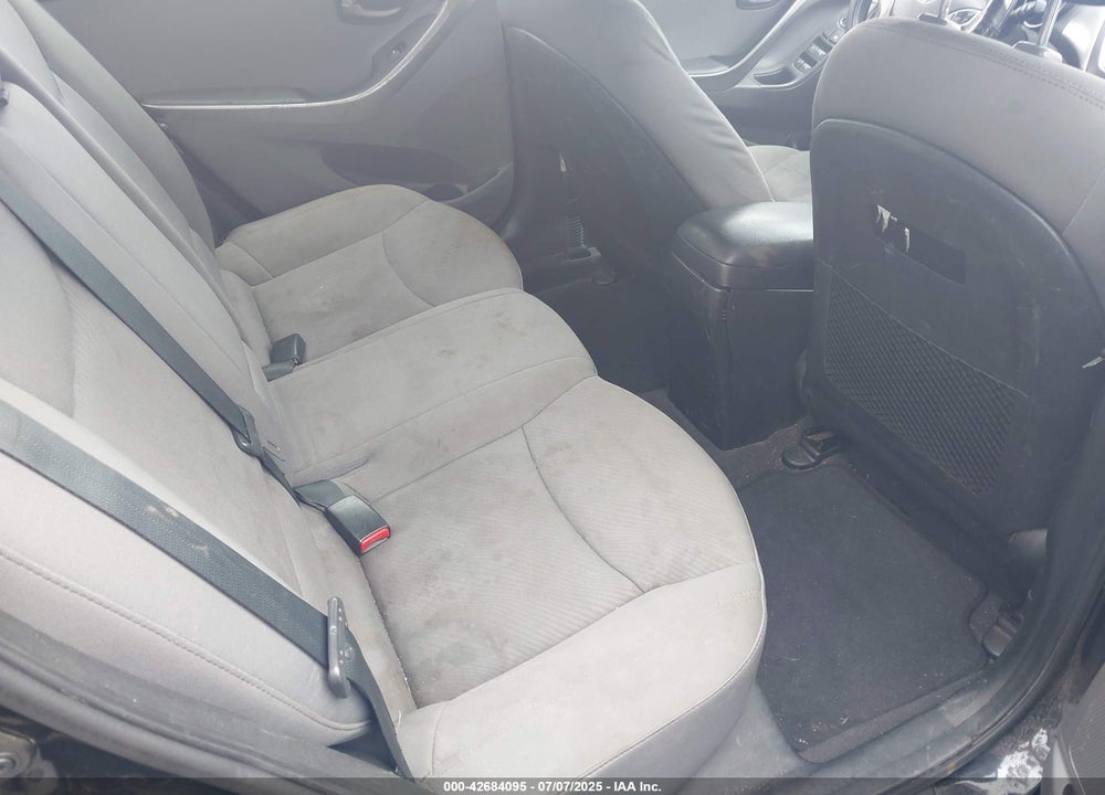 2013 HYUNDAI ELANTRA VIN: 5NPDH4AE7DH155438