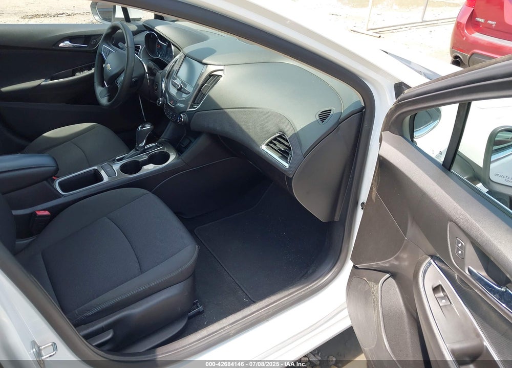 2017 CHEVROLET CRUZE LT AUTO VIN: 1G1BE5SM2H7225846