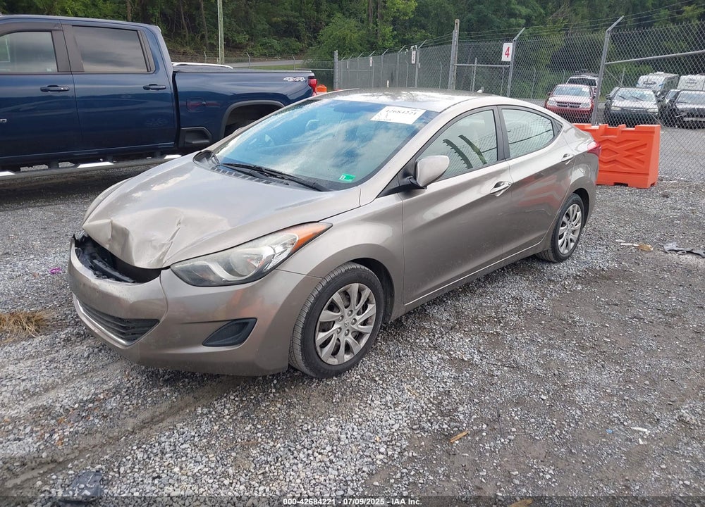 2013 HYUNDAI ELANTRA GLS VIN: 5NPDH4AE6DH182386