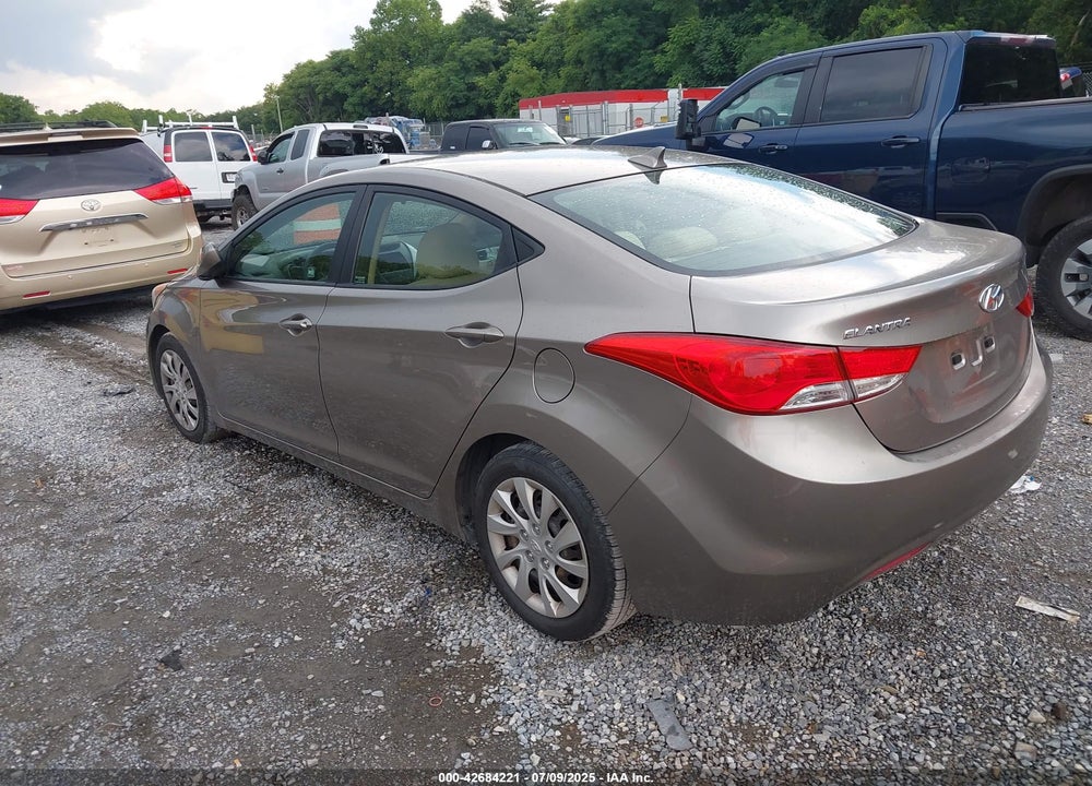 2013 HYUNDAI ELANTRA GLS VIN: 5NPDH4AE6DH182386